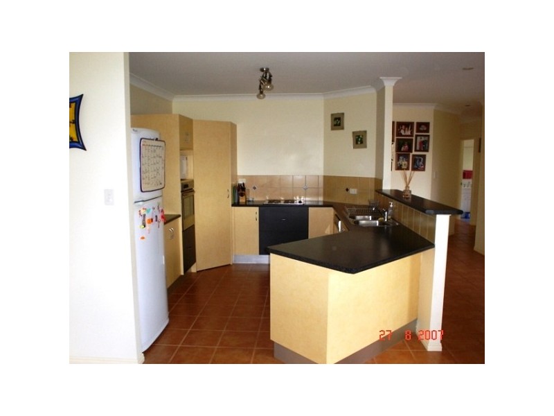 10 Arno Terrace, Bentley Park QLD 4869