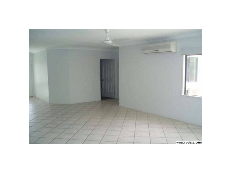 7 Cowie Close, Cairns QLD 4870