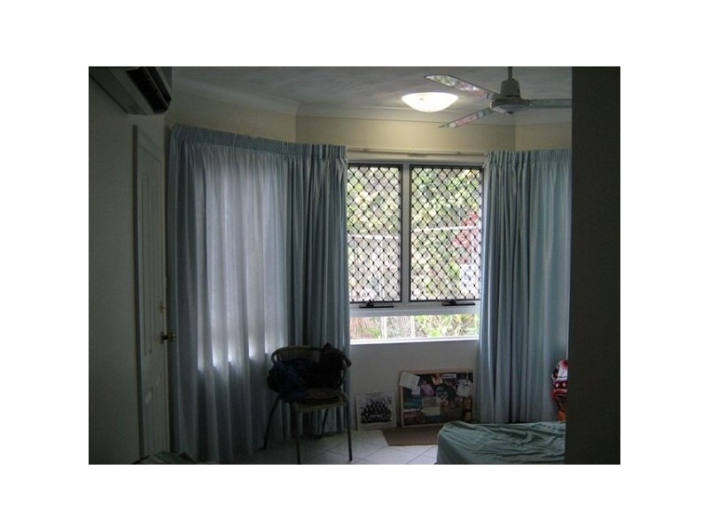 23 Digger Street, Cairns North QLD 4870