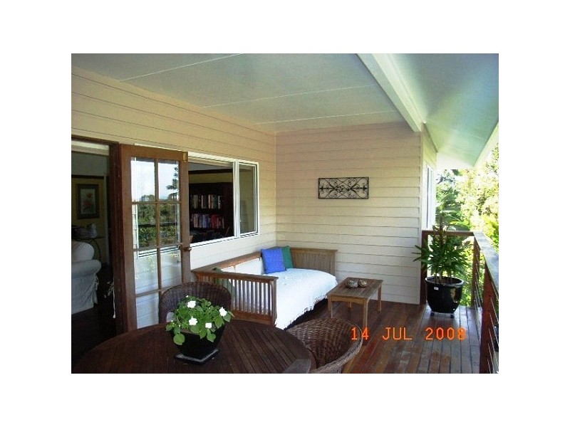 15 Sommerville Crescent, Whitfield QLD 4870