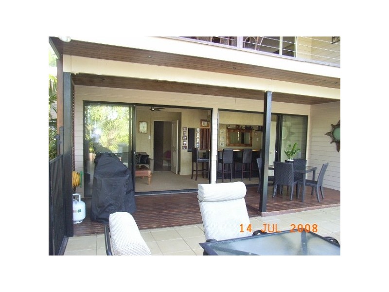 15 Sommerville Crescent, Whitfield QLD 4870