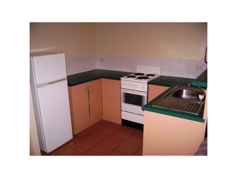 1/113 Buchan St, Bungalow QLD 4870