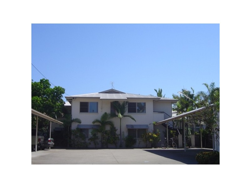 1/113 Buchan St, Bungalow QLD 4870