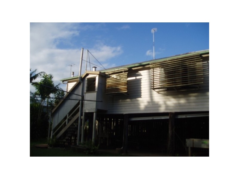 41 Little St, Manunda QLD 4870