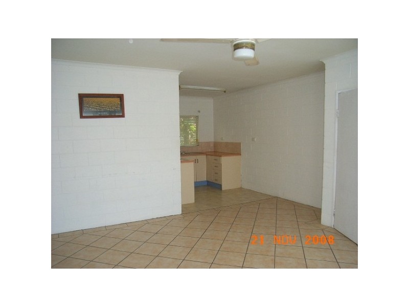 22/52 Pease Street, Cairns QLD 4870