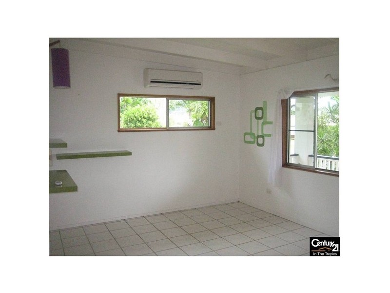 3 Ponticello Street, Whitfield QLD 4870