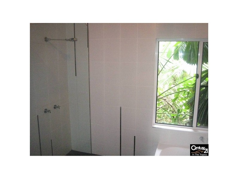 3 Ponticello Street, Whitfield QLD 4870