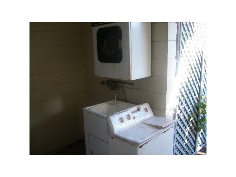 4/5 Sandown Close, Woree QLD 4868