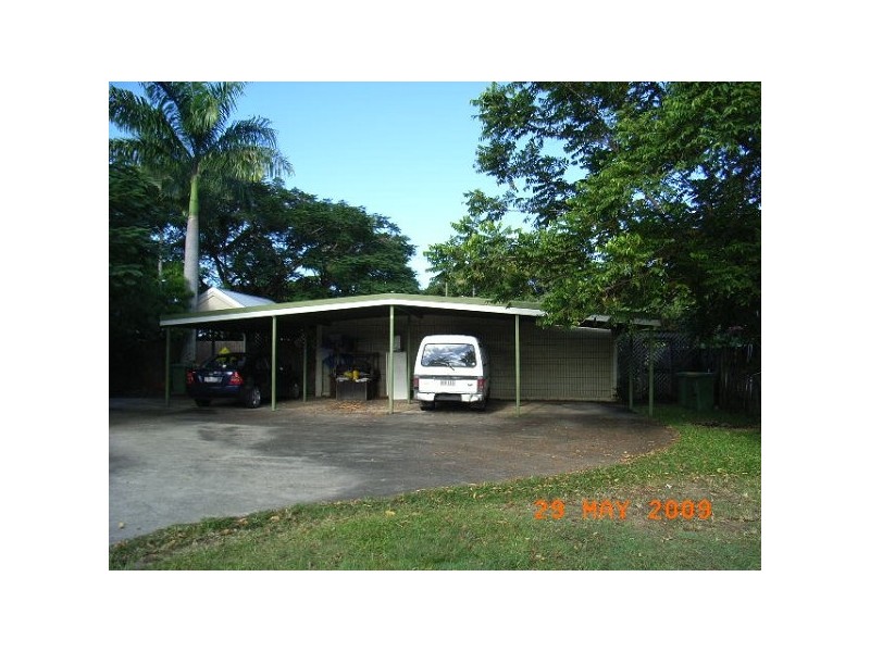 4/5 Sandown Close, Woree QLD 4868