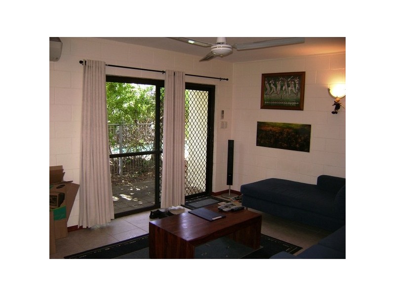 18/323 McLeod Street, Cairns North QLD 4870