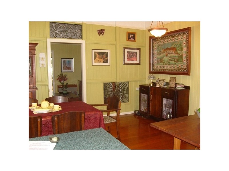 32 Machans Street, Machans Beach QLD 4878