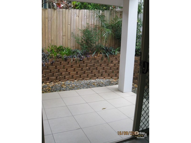 10-14 Old Smithfield Road, Freshwater QLD 4870