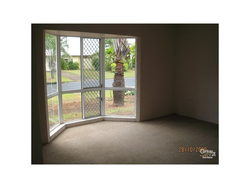 19 Bee Close, Bentley Park QLD 4869