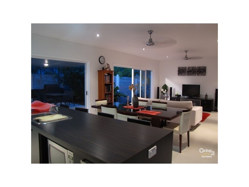 Cairns QLD 4870