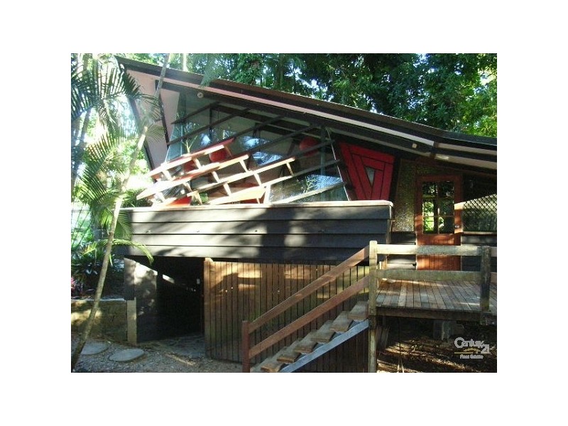 16 Heavey Crescent, Whitfield QLD 4870