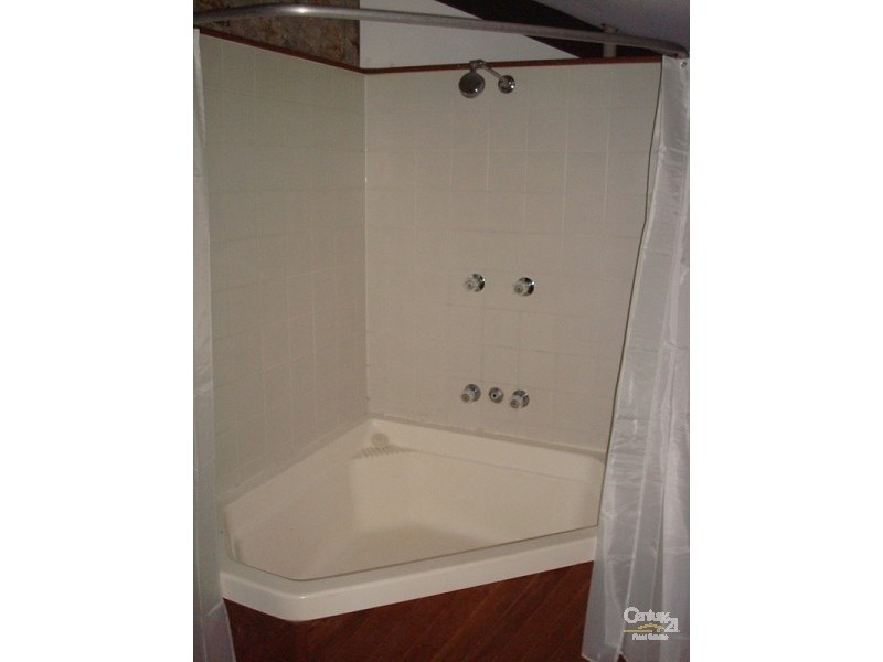 16 Heavey Crescent, Whitfield QLD 4870