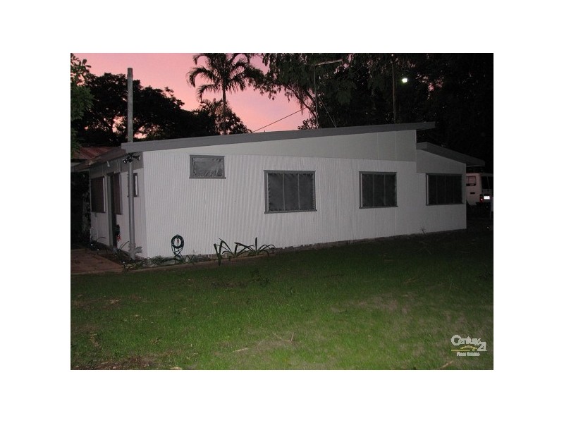 37 Hibiscus Lane, Holloways Beach QLD 4878