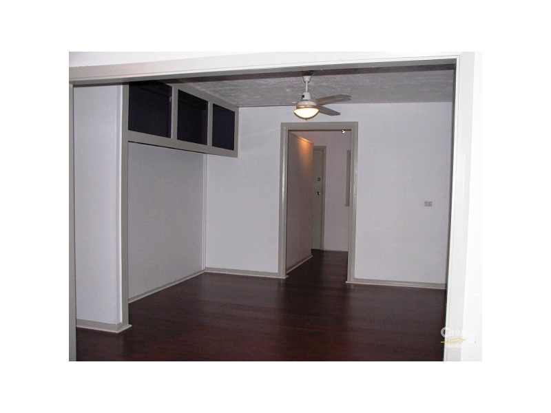 37 Hibiscus Lane, Holloways Beach QLD 4878