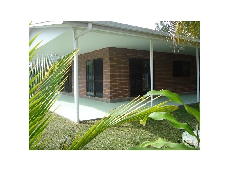 20 Riverside Parade, Trinity Park QLD 4879