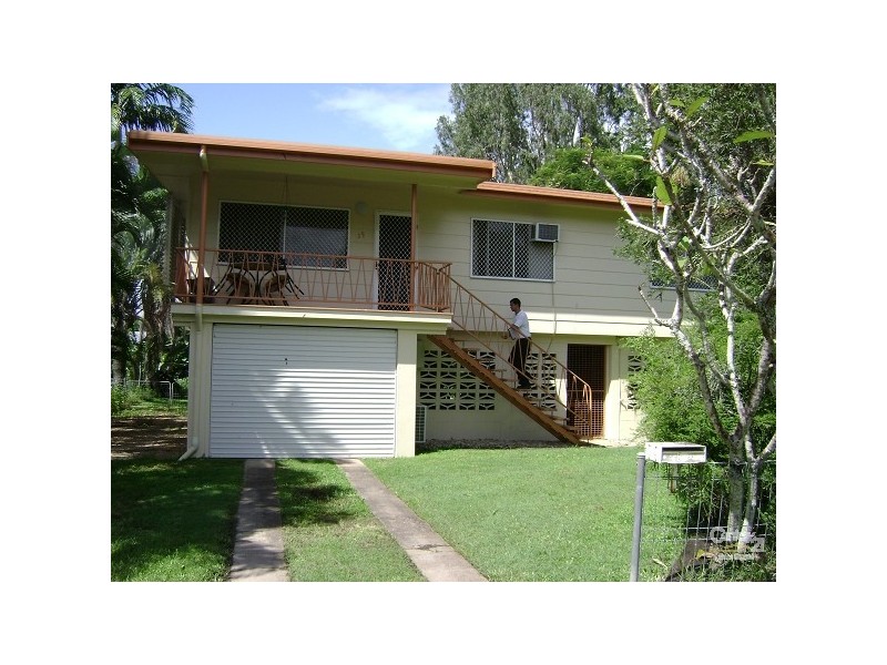 15 Mazlin, Edge Hill QLD 4870