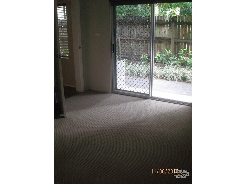 2/292 Sheridan, Cairns QLD 4870