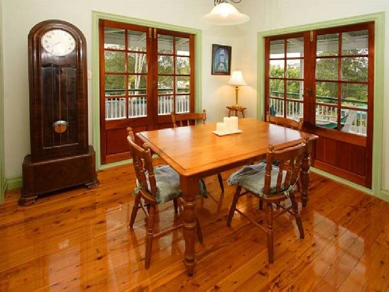 4 Lowan Street, Bellbowrie QLD 4070