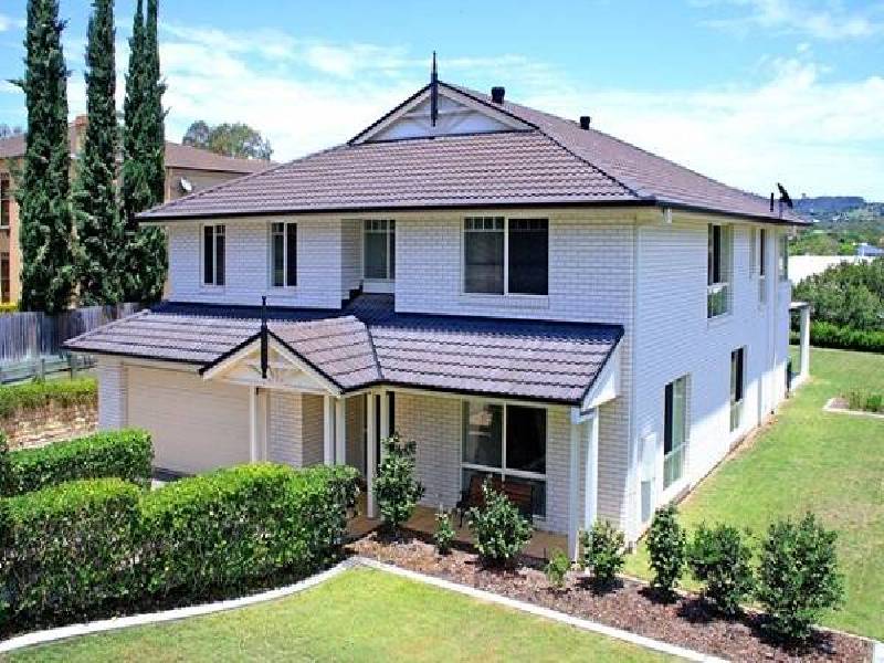 62 Kintyre Street, Brookfield QLD 4069