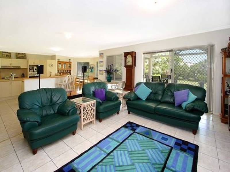 62 Kintyre Street, Brookfield QLD 4069