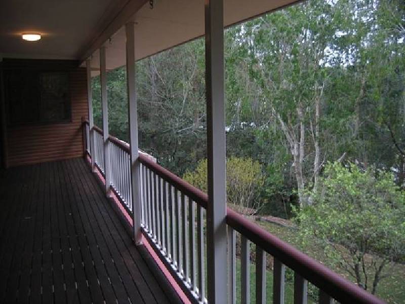 5 Fleming Road, Chapel Hill QLD 4069