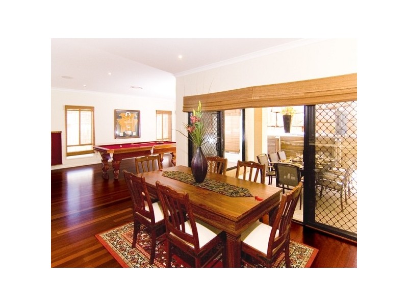 20 Sandlewood Close, Moggill QLD 4070