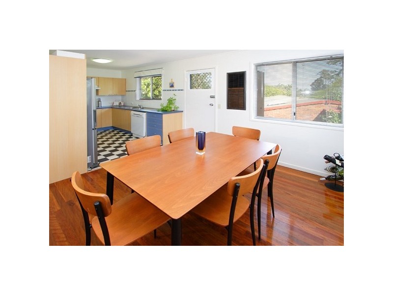 12 Cassandra Street, Chapel Hill QLD 4069