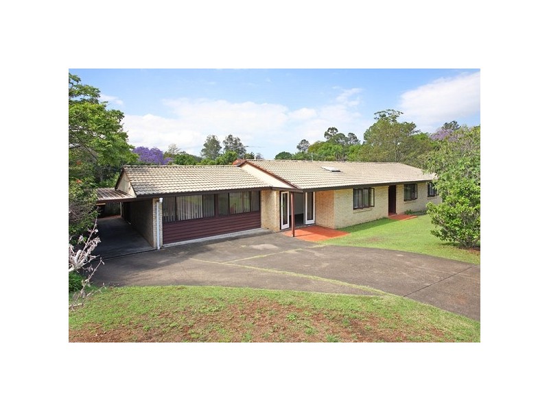 50 Gilruth Road, Kenmore QLD 4069