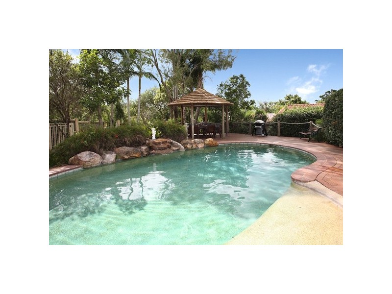 7 Olley Court, Brookfield QLD 4069