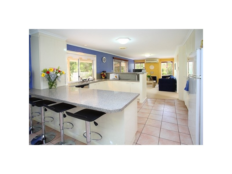 7 Olley Court, Brookfield QLD 4069