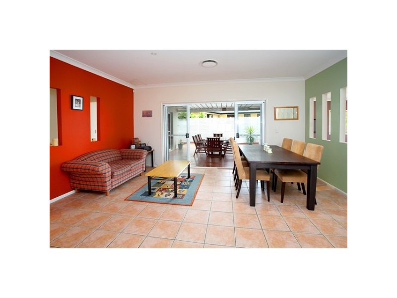 14 Summerfield Place, Kenmore QLD 4069
