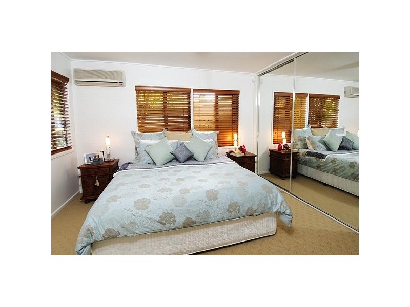 46 Euree Street, Kenmore QLD 4069