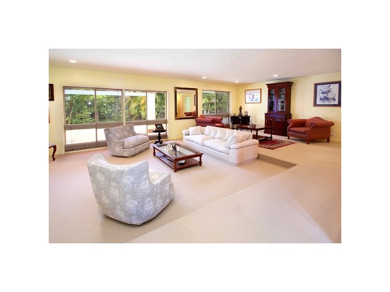 20 Scandia Street, Kenmore QLD 4069