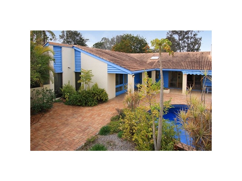 20 Scandia Street, Kenmore QLD 4069