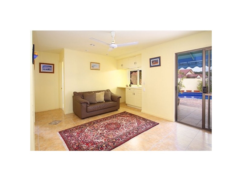 20 Scandia Street, Kenmore QLD 4069