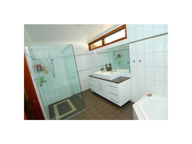 495 Grandview Road, Pullenvale QLD 4069