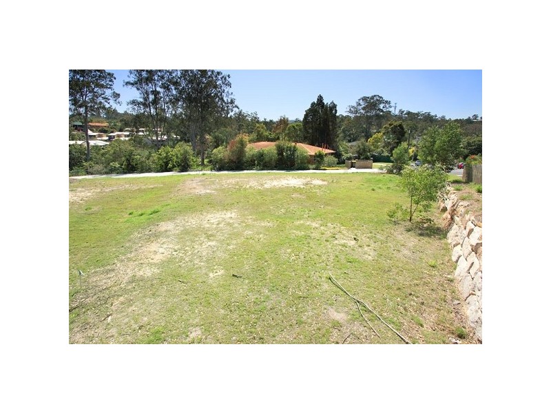 12 Caber Street, Kenmore QLD 4069