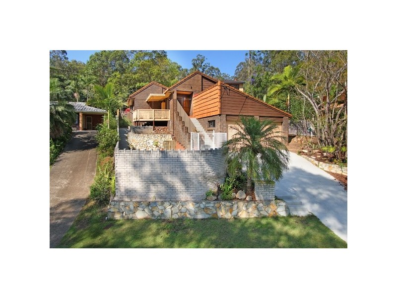 3 Struan Street, Chapel Hill QLD 4069