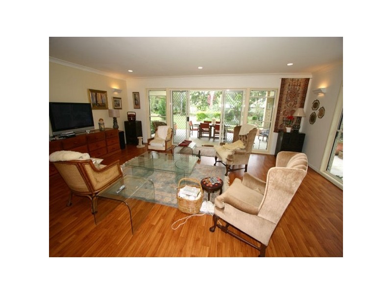 623 Hawkesbury Road, Anstead QLD 4070