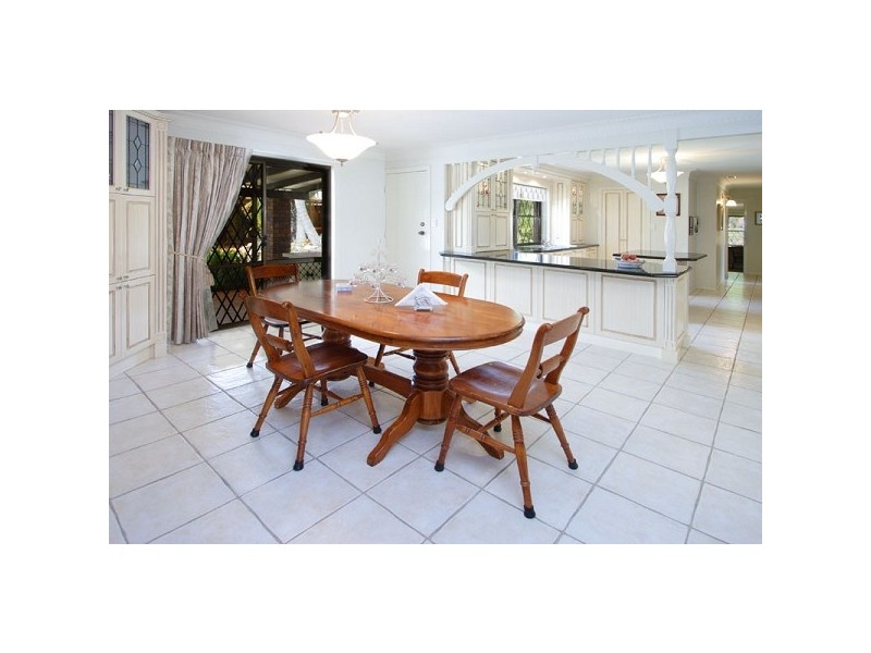222 Sugars Road, Anstead QLD 4070