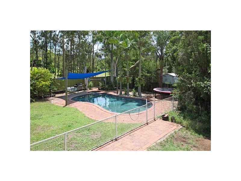 207 Sugars Road, Anstead QLD 4070