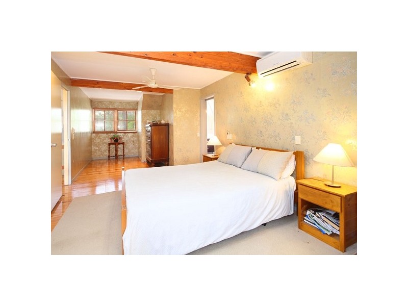 207 Sugars Road, Anstead QLD 4070