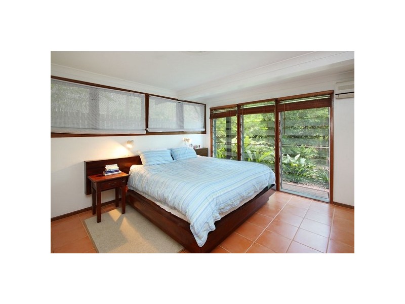 9 Aldergrove Street, Chapel Hill QLD 4069