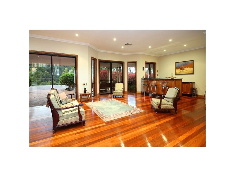 7 Millbrook Drive, Pullenvale QLD 4069