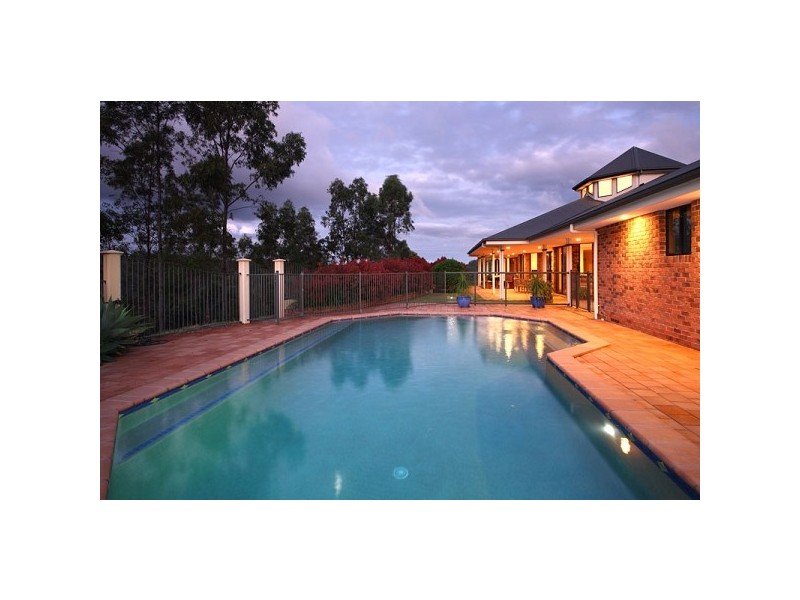 7 Millbrook Drive, Pullenvale QLD 4069