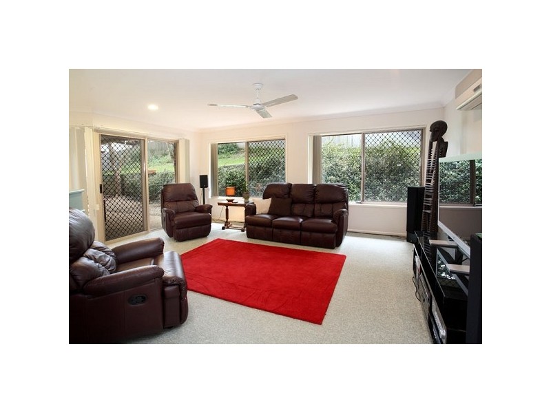 29 Regency Place, Kenmore Hills QLD 4069